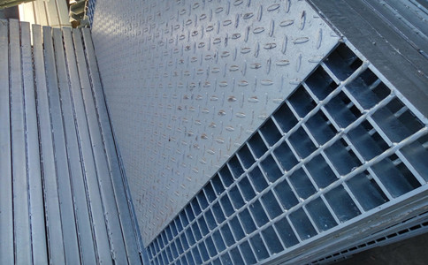 热镀锌钢格栅.jpg 热镀锌钢格栅.jpg