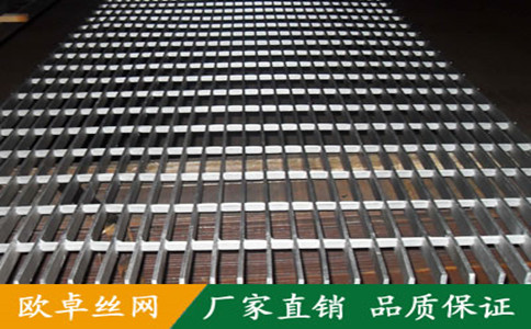 热镀锌钢格栅.jpg 热镀锌钢格栅.jpg