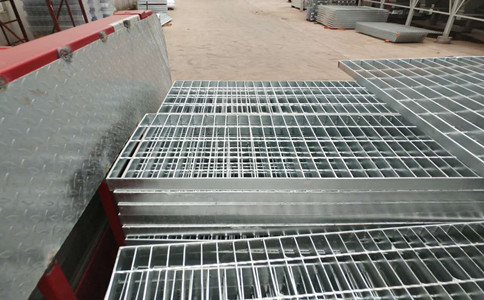 镀锌钢格板厂.jpg 镀锌钢格板厂.jpg